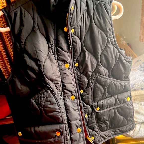 Vest - Picture 5 of 5